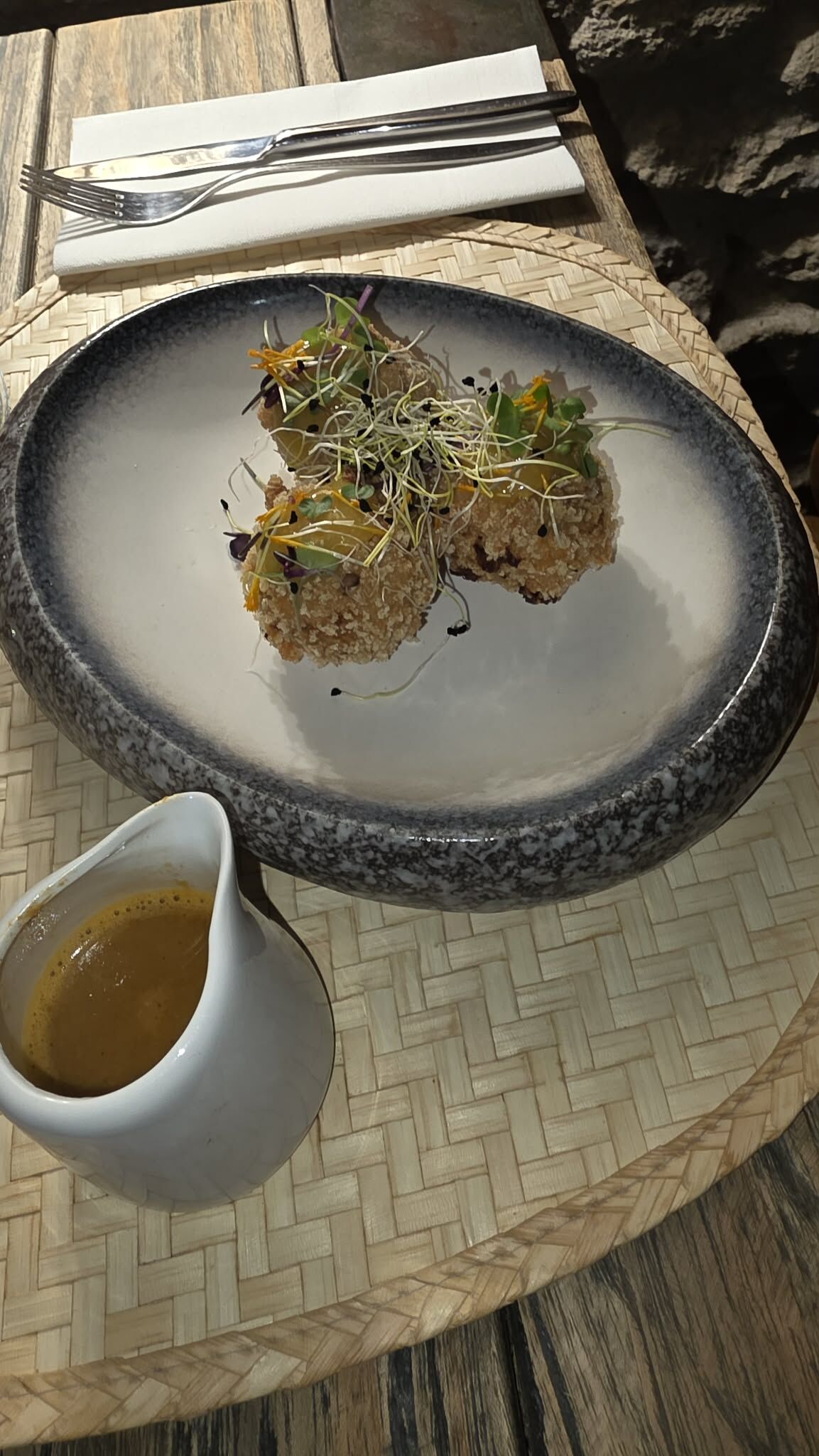 Croquettes de crabe et encornets 