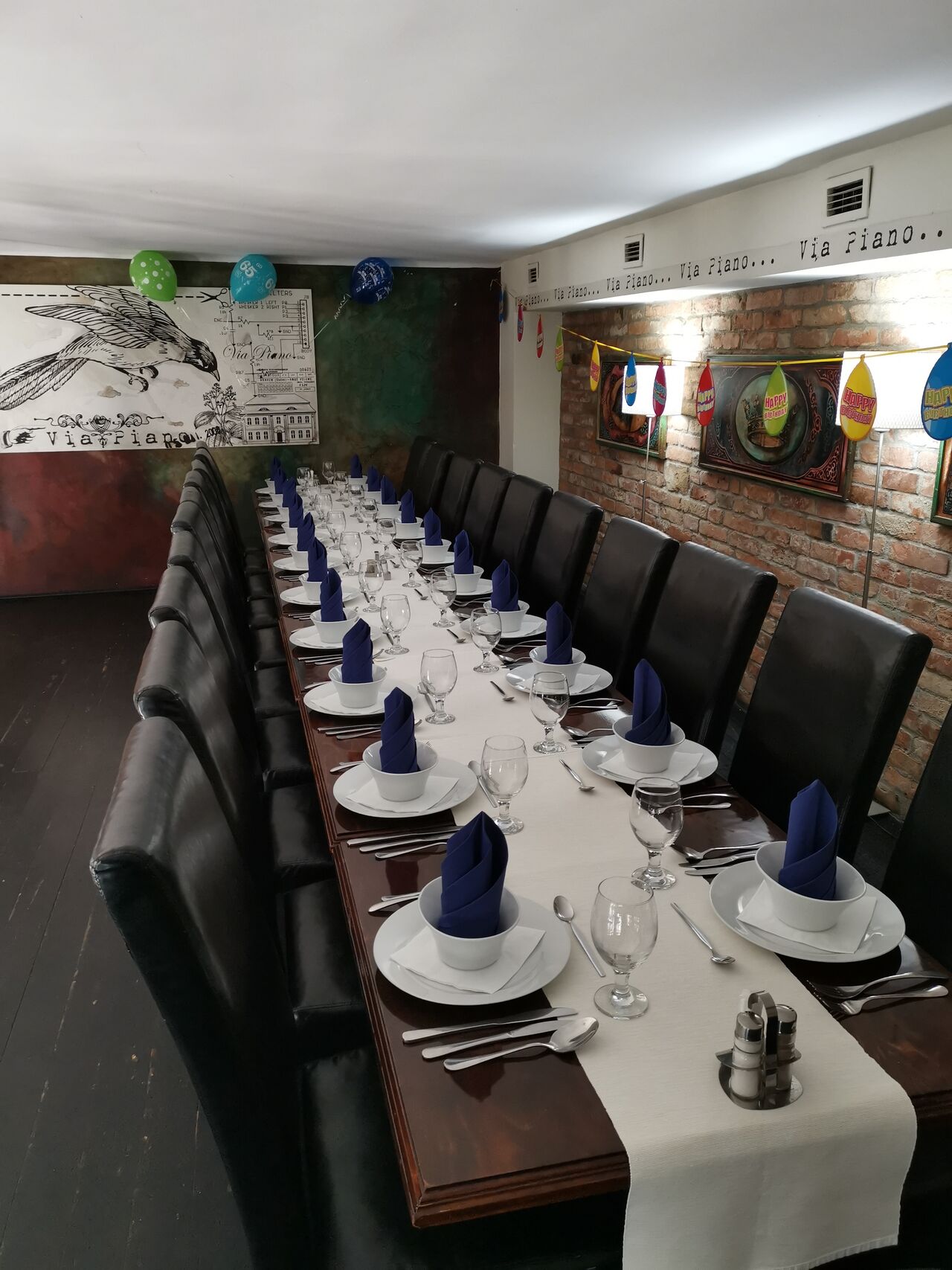 A galéria maximum 22 főre rátok vár.