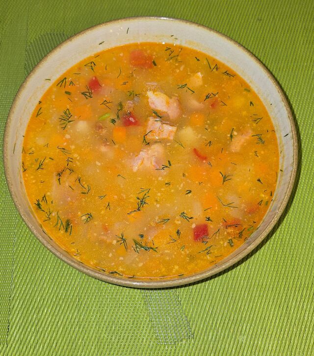 Ciorbă de fasole uscată cu afumătură