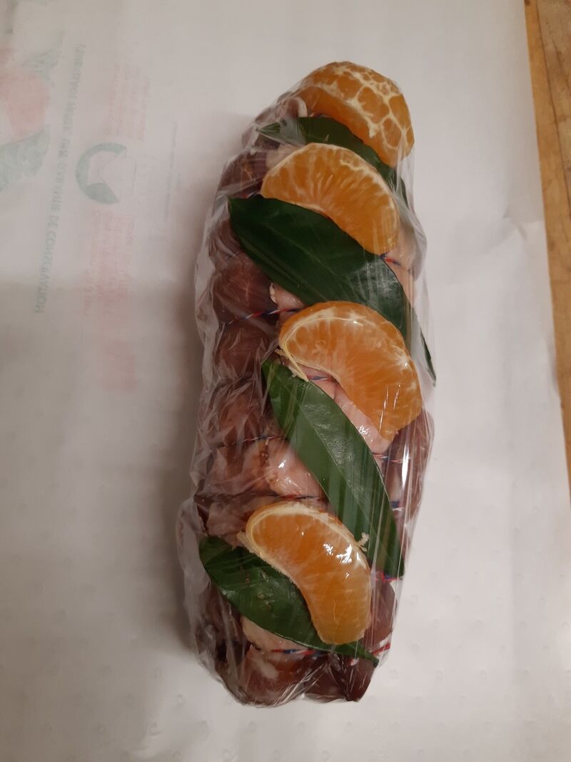 Nouvelle spécialité, rôti de canard aux clémentines. 