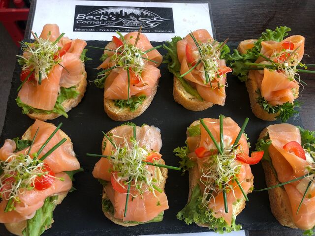 Hochzeit - Buffet
Canapés mit Lachs