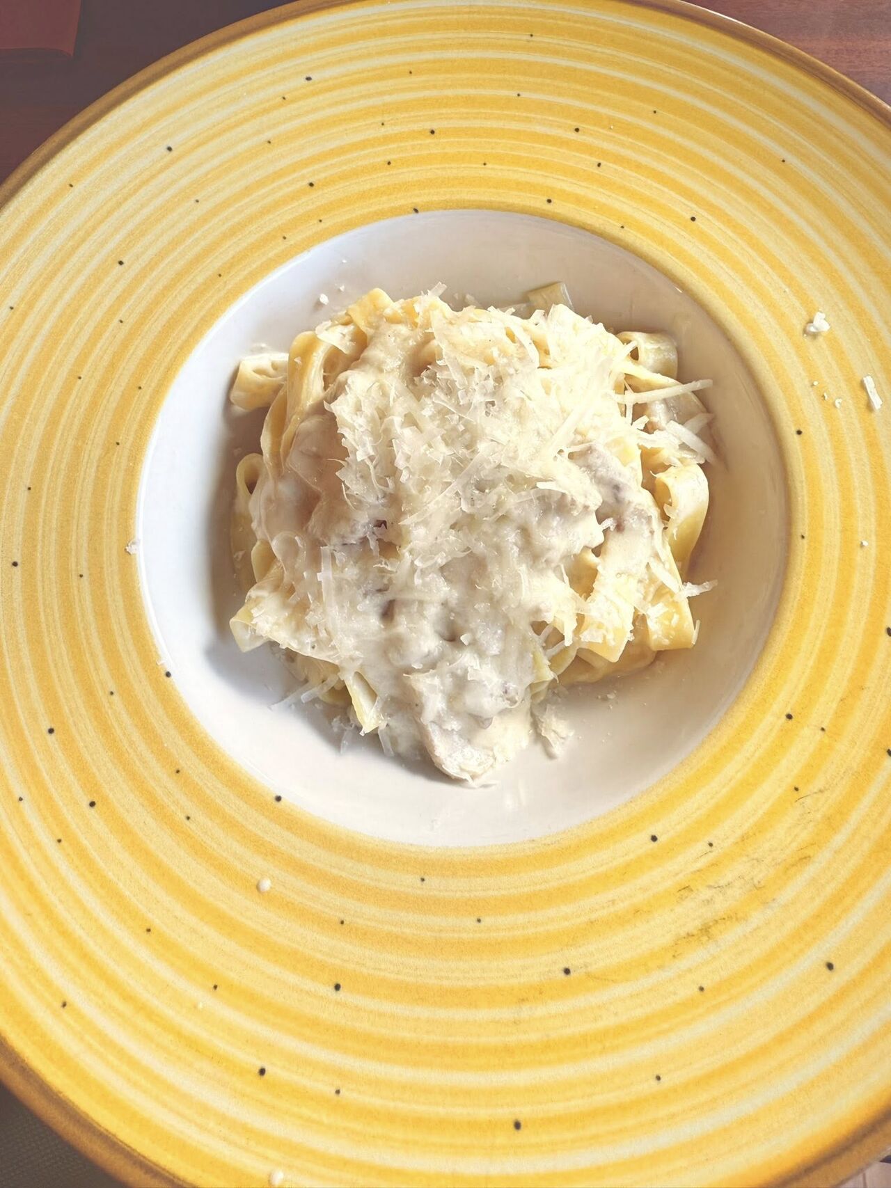 🍝 Savurează savoarea autentică a pastelor noastre! 🍝