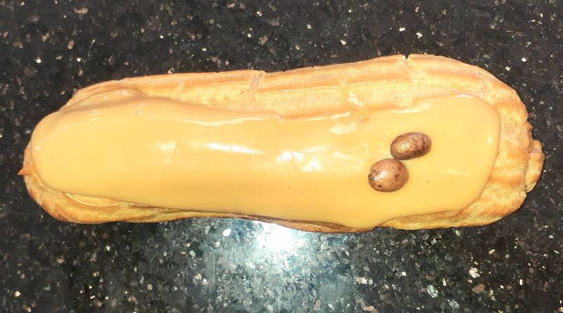 Excellent éclair café 