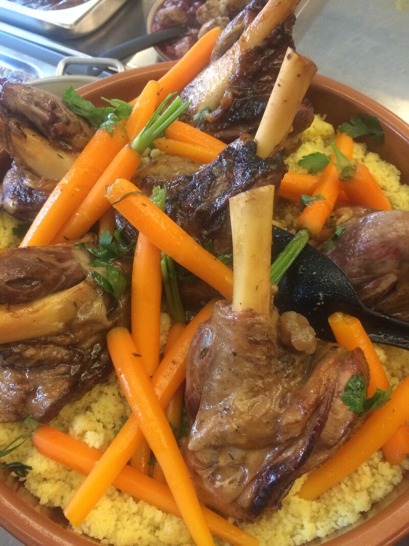 Lamsschenkel in de oven met honing