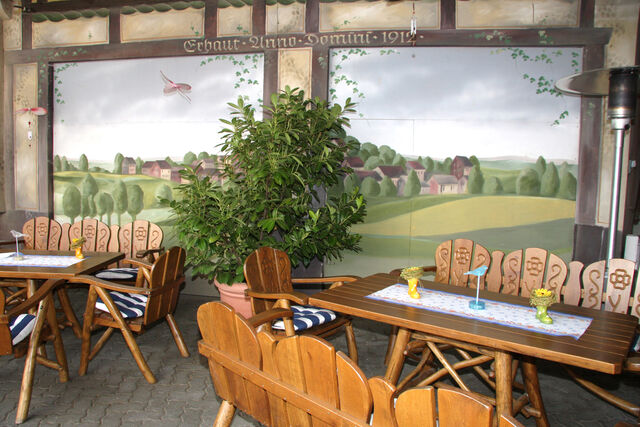 RESTAURANT INNEN. -2 