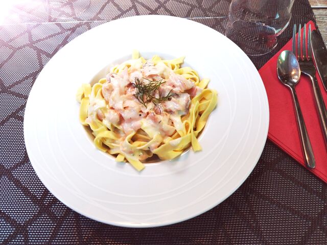 Tagliatelles fraîches au saumon fumé