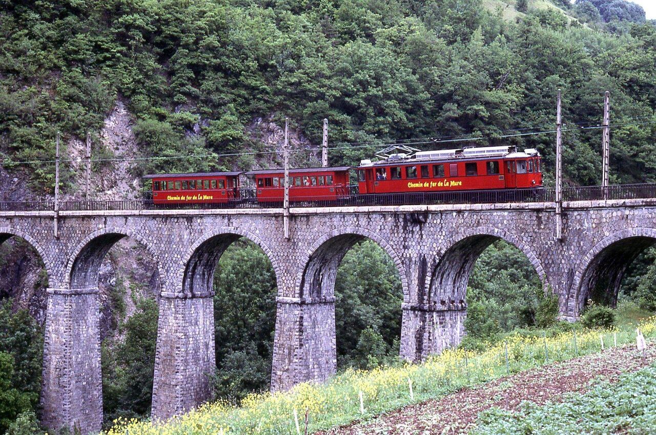 chemin de fer de la mure