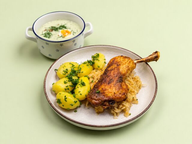 Menü 1: Gebackene Hühnerkeule - € 14.90