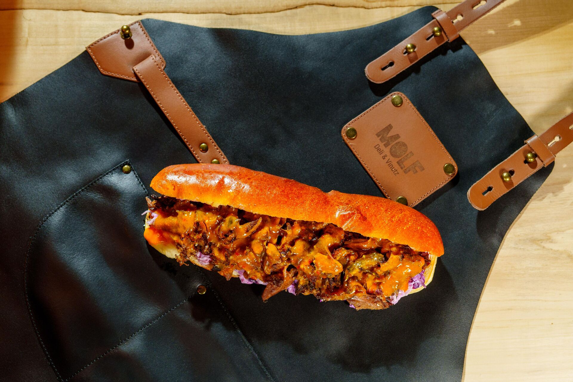 Molf – Deli & Vinutz