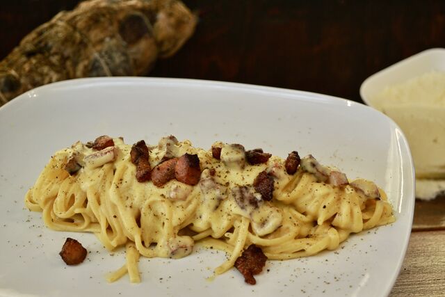 Linguine Alla Carbonara 