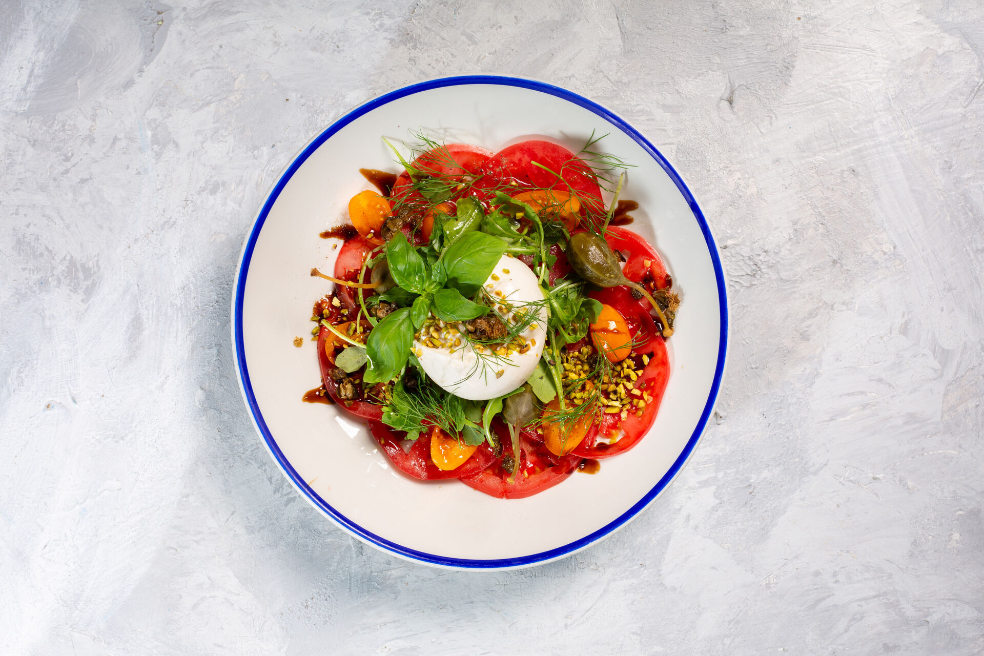 🥗 Sałatki – świeżość i finezja