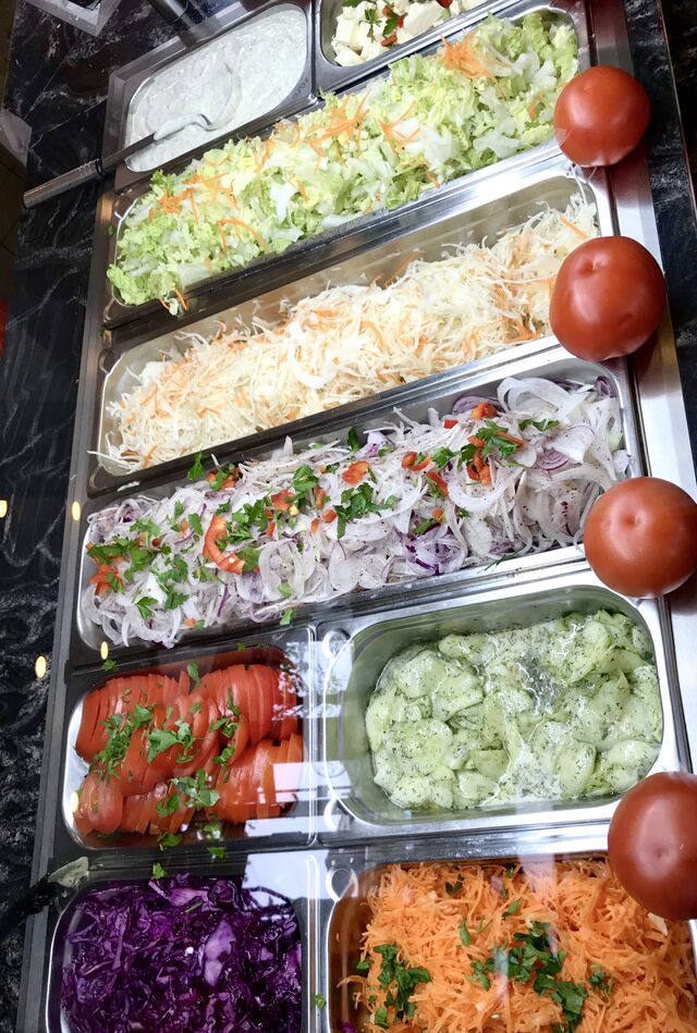 Kleiner Einblick in unsere Salattheke 