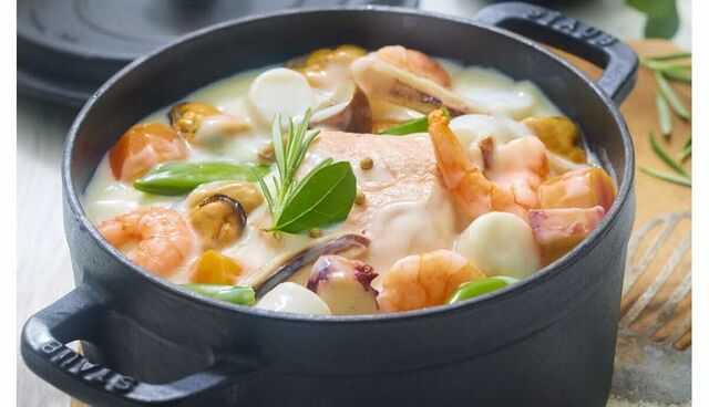 Blanquette de la mer avec du riz à 14.00€ la part