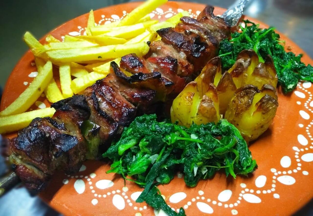 Espetada de porco preto
