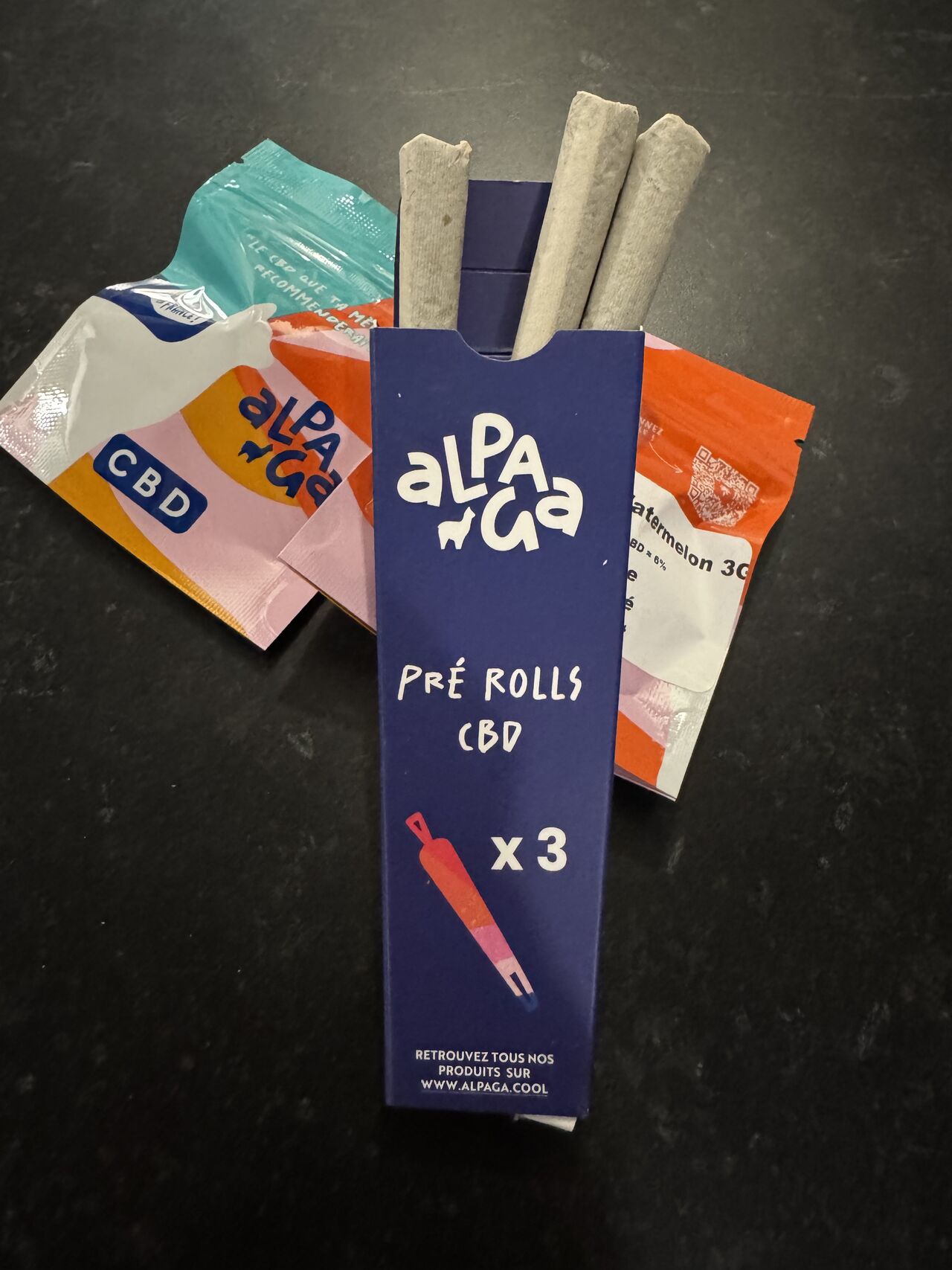 Large Gamme de CBD, fleurs, huiles, résines, pré roulé...