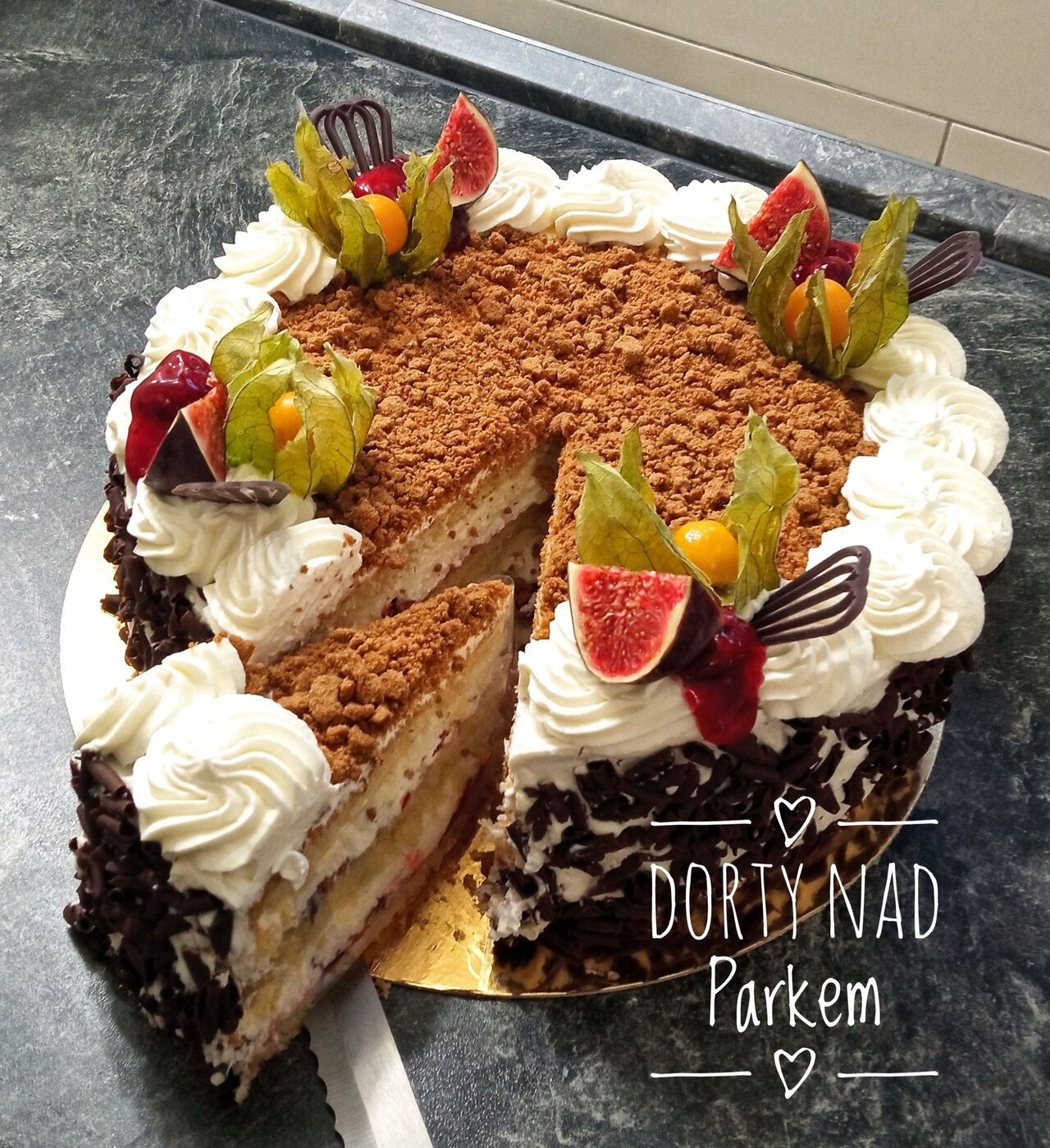 Jahodový s lotus sušenkami