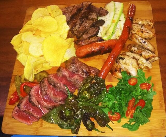 PARILLADA DE LA CASA