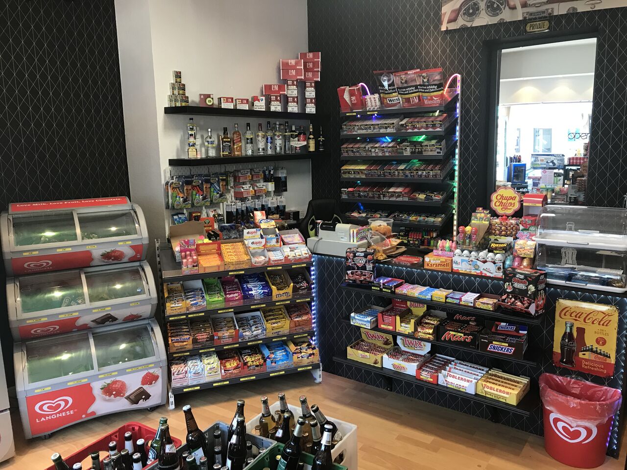 Eis / Spirituosen/ Tabak