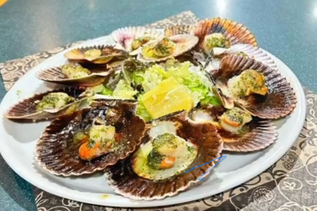 Un sitio ideal para disfrutar de Karaoke, cumpleaños , comidas, cenas