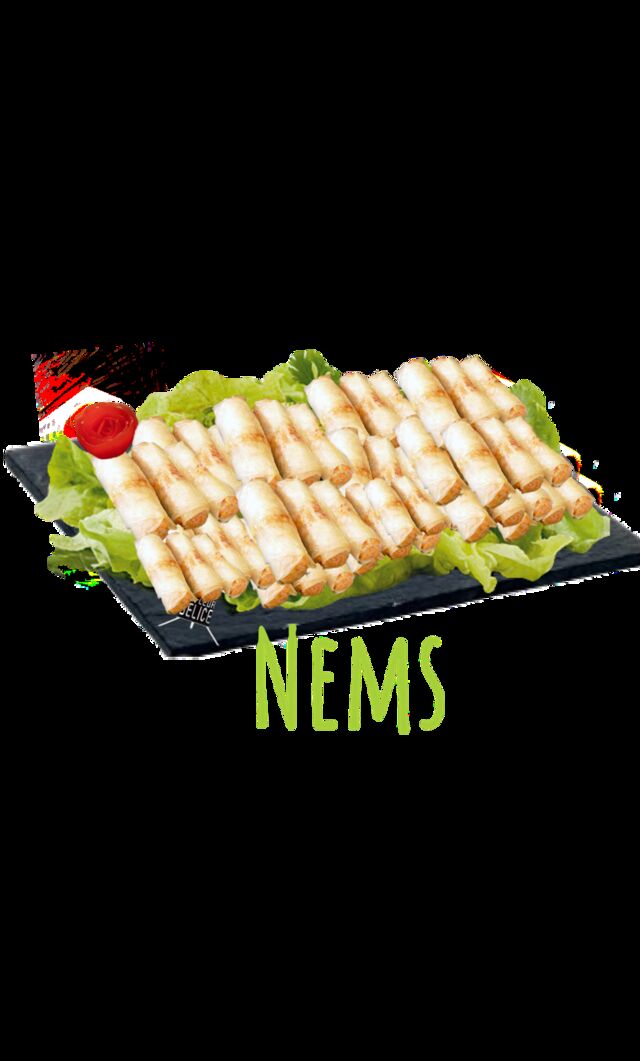 Nems : aves ces pâte de riz et enrouler avec du poulet, crevette et vermicelle champignon noir 