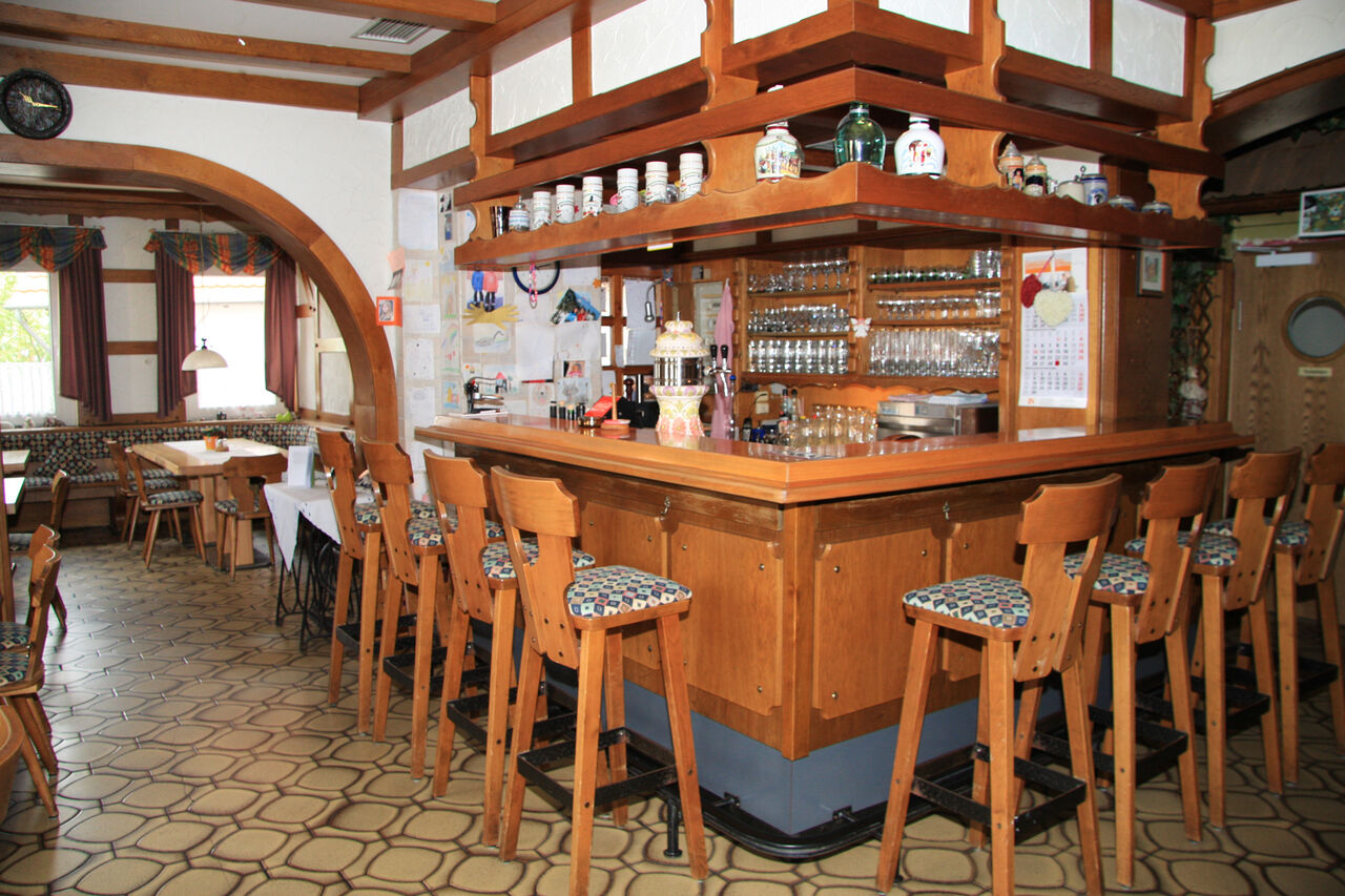 RESTAURANT INNEN -1