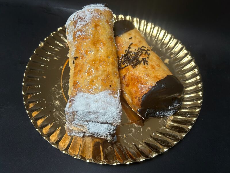 Cañas de chocolate y crema