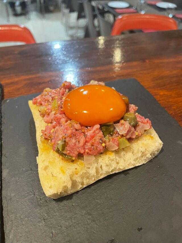 Tosta Steak Tar tar 