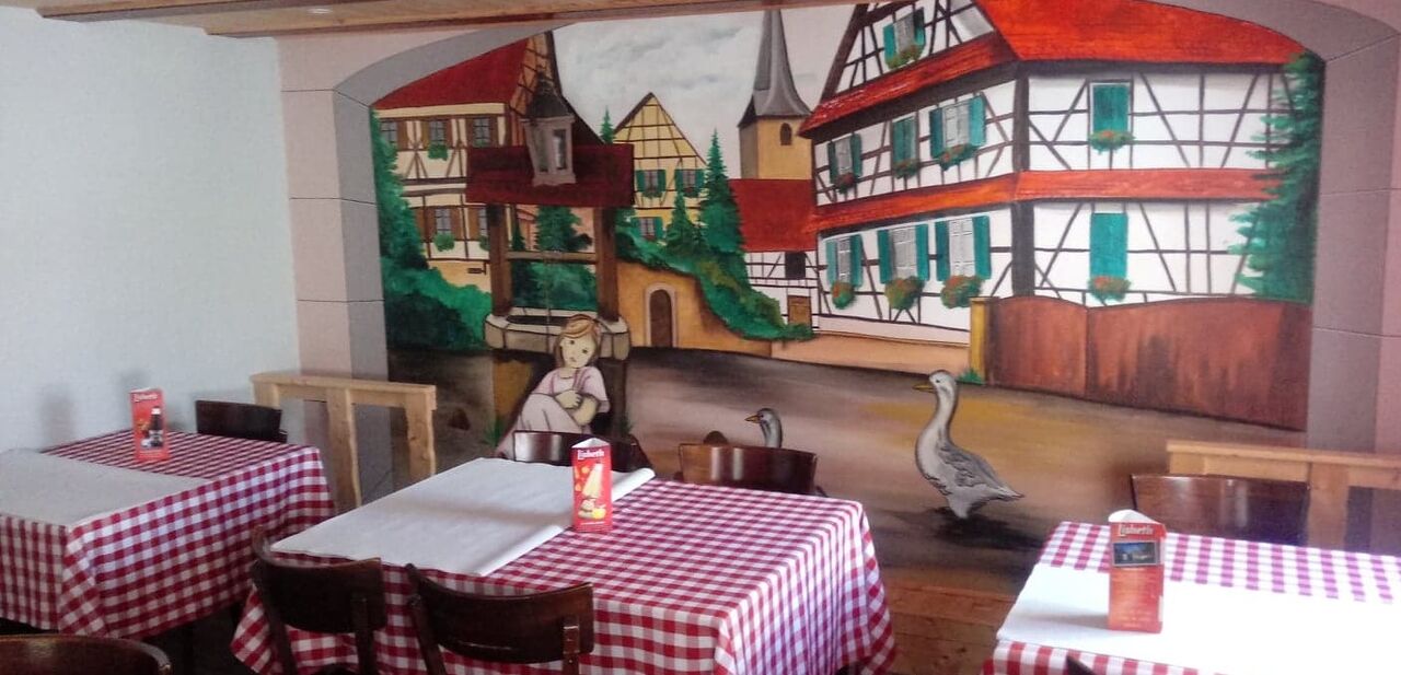  petite salle jusqu'a 22 personnes
cette salle est privatisable pour vos repas en famille, reunion etc...
tarif nous consulté