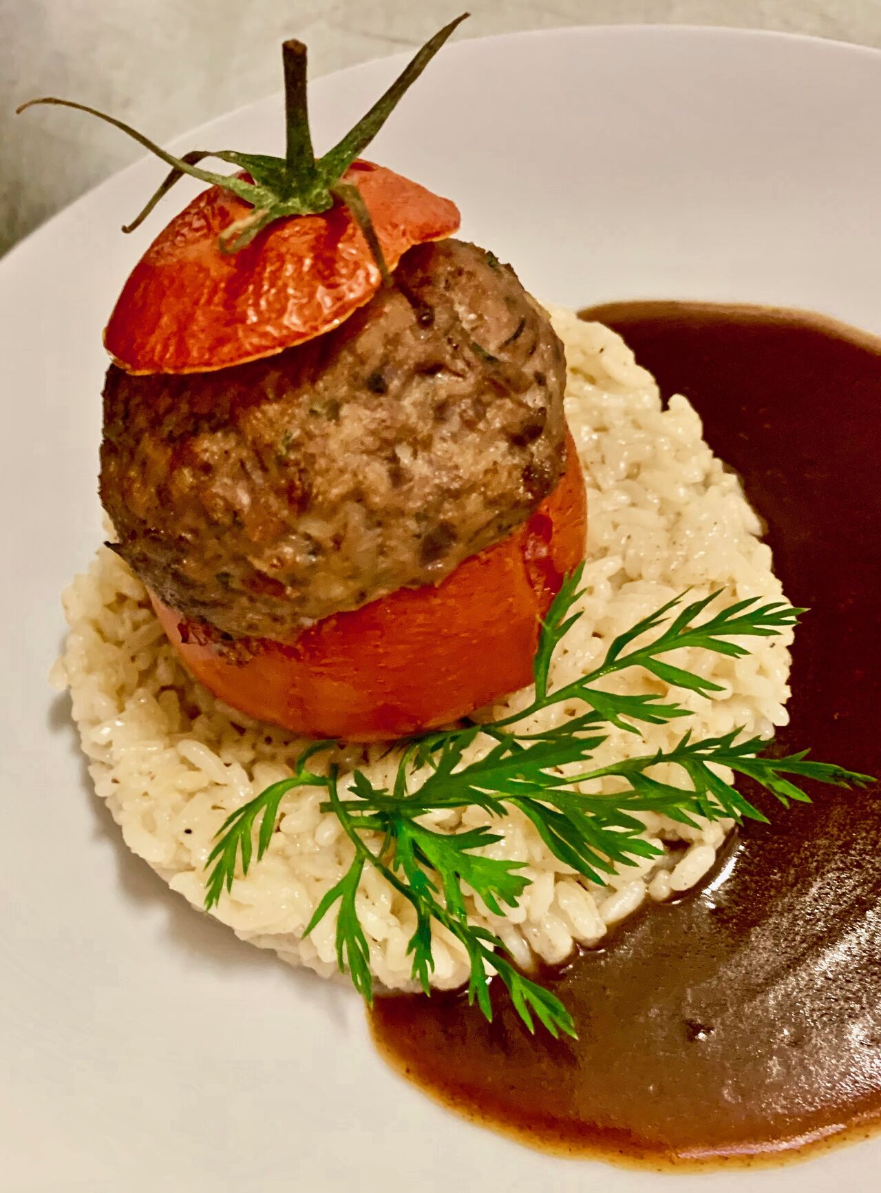 Exemple Plat du jour 12,00€ Tomates farcies jus brun au maci
