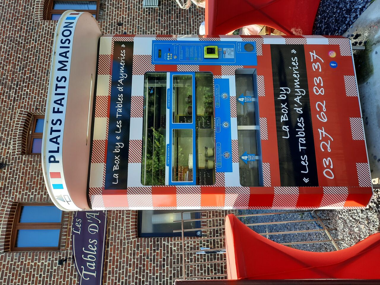 La by box
PLATS A EMPORTER
24h/24
7j/7