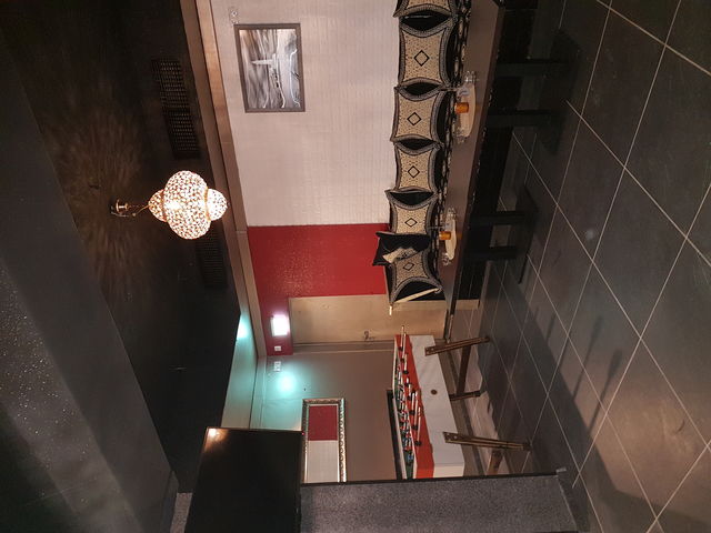 Gemütlicher Raucherbereich im Untergeschoss 