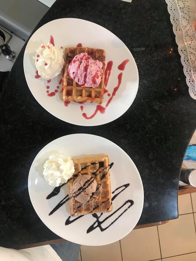 Waffles !! Crepes !!
Deliciosos ! 