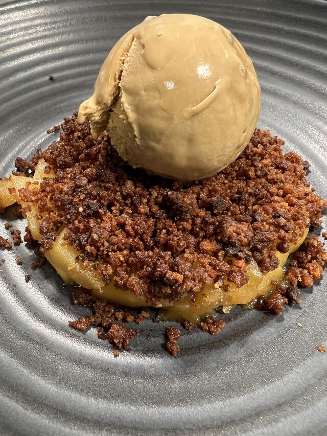 Le Crumble Pommes-Poires au Pain d’Epices et Glace à la Confiture de Lait