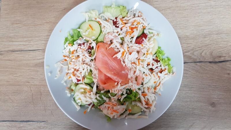 Découvrez nos délicieuses salades!
Ici : LA NORDIQUE 