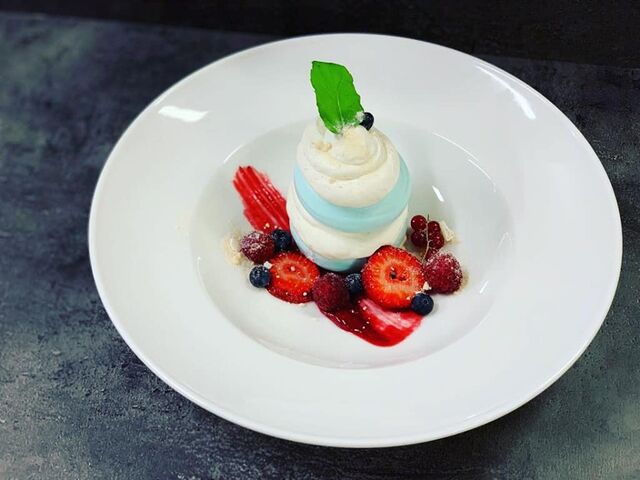 Nasza Królowa wśród deserów :) beza 