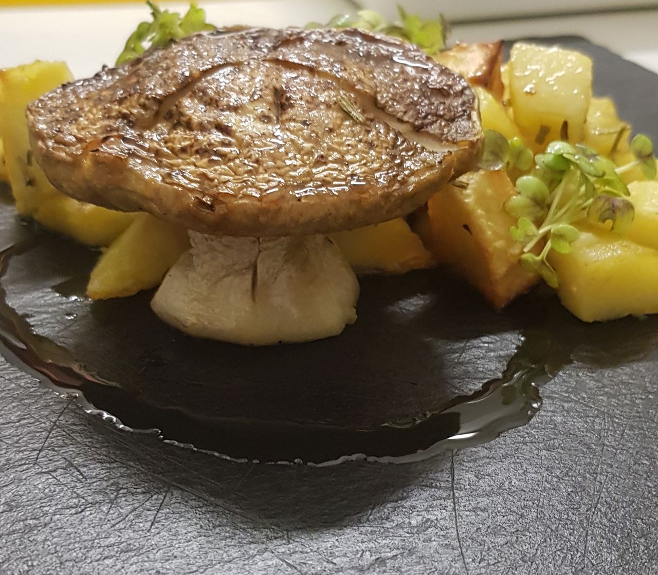 Fungo Porcino e Patate al forno con il finocchietto selvatico