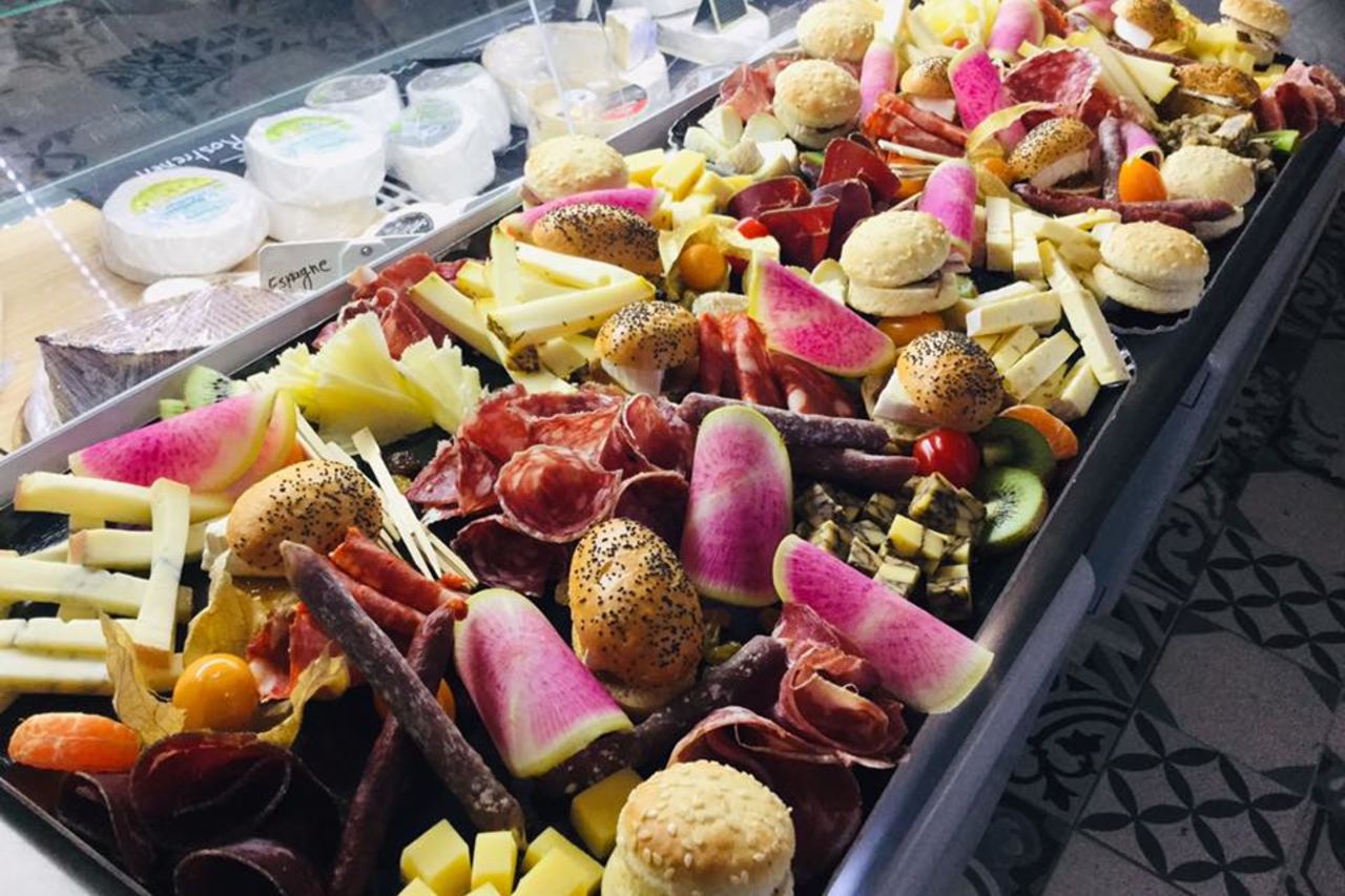 Aux Saveurs Dantan Fromagerie Epicerie Fine Guingamp Kiosque Près De Moi Réserver Maintenant 