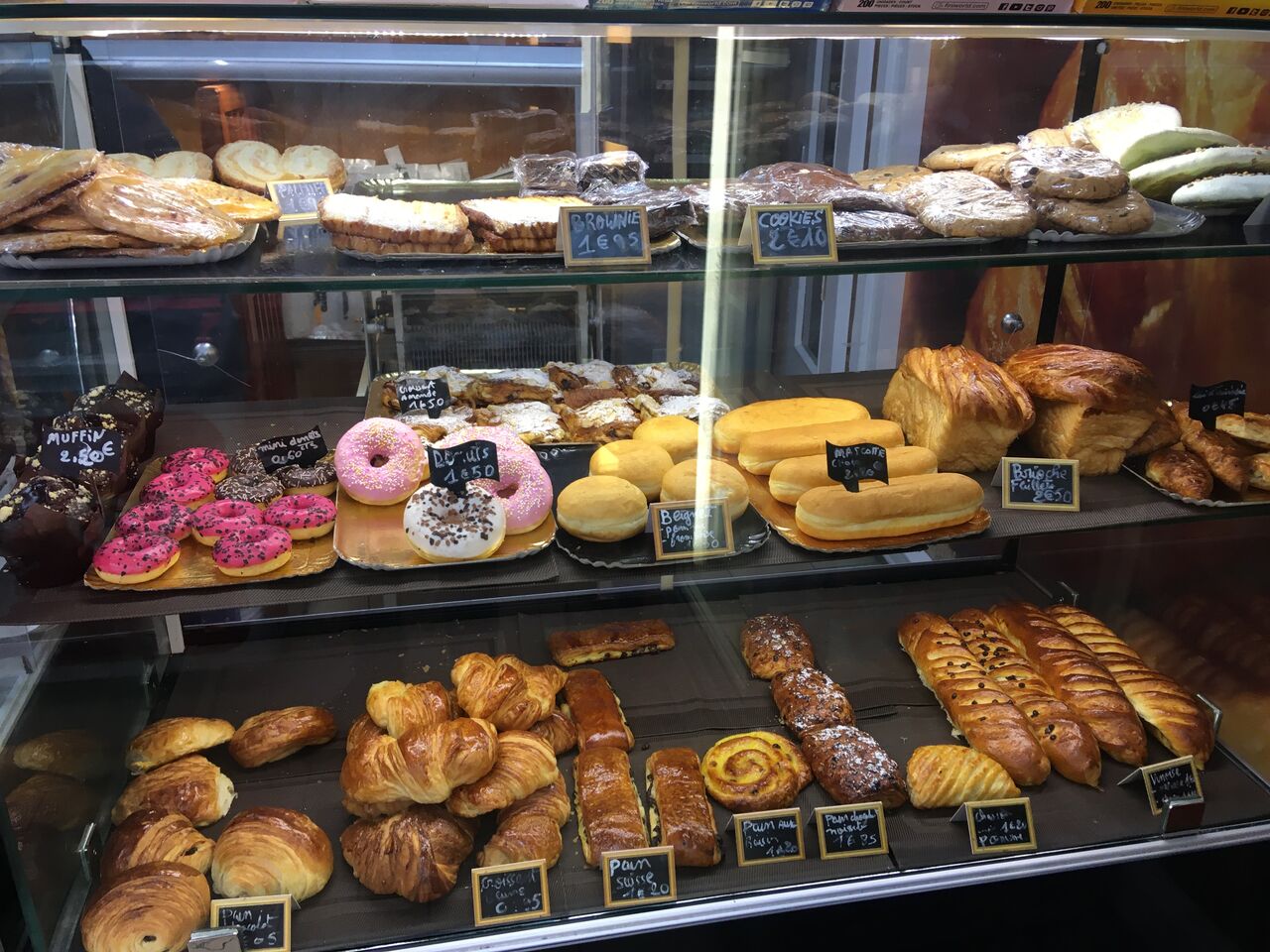 Venez découvrir notre large choix de viennoiseries.