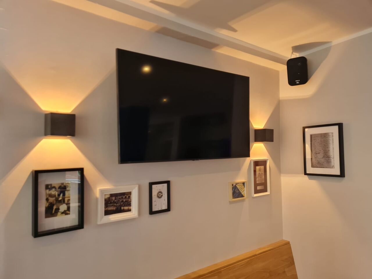 SPORTSBAR Innenansicht mittlerer Bildschirm