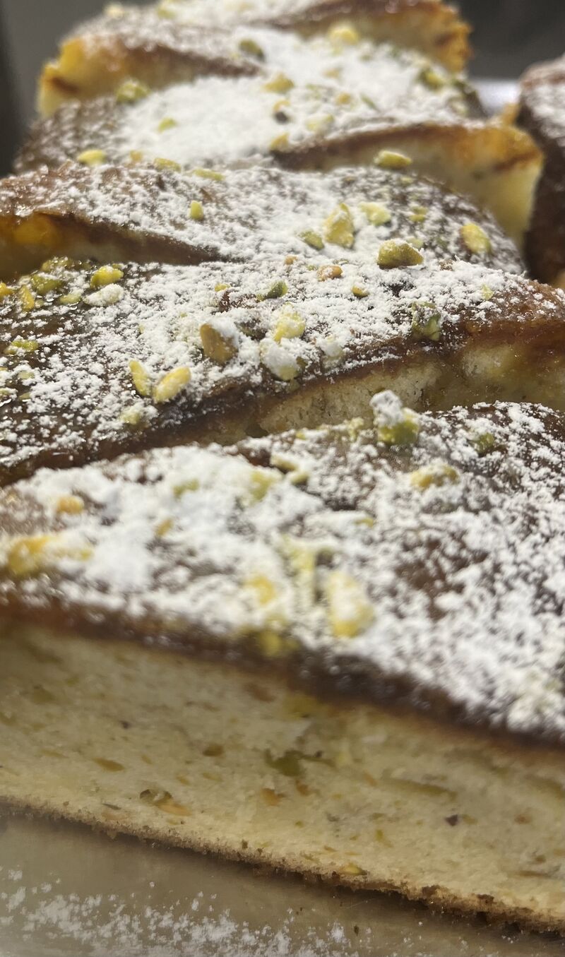 Pistáciový koláč s bílou čokoládou