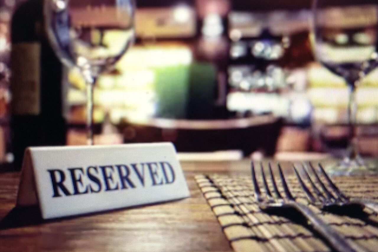 Pensez à réserver tous les soirs et dimanche midi