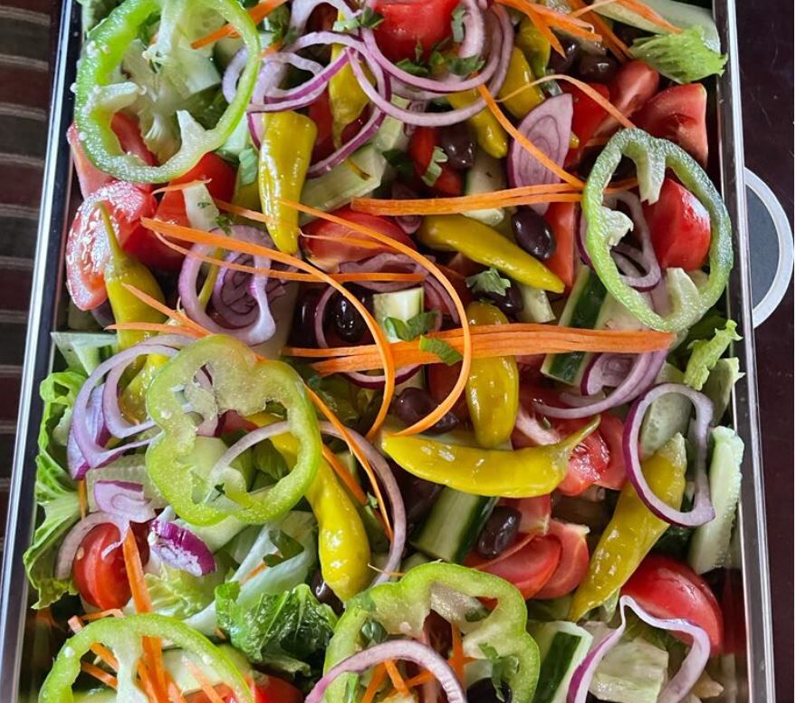 Probieren Sie unsere griechischen Salate.