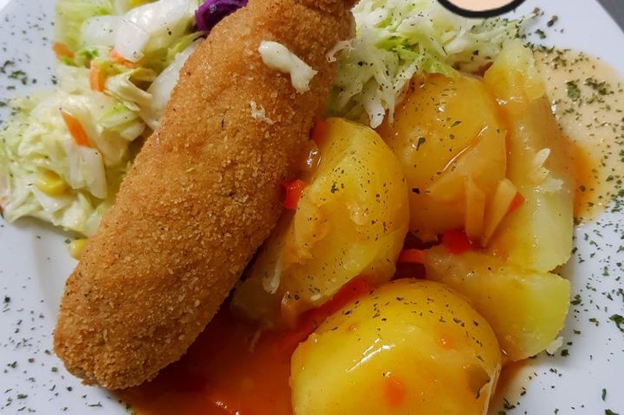 ORAZ PYSZNĄ TRADYCYJNĄ KUCHNIE