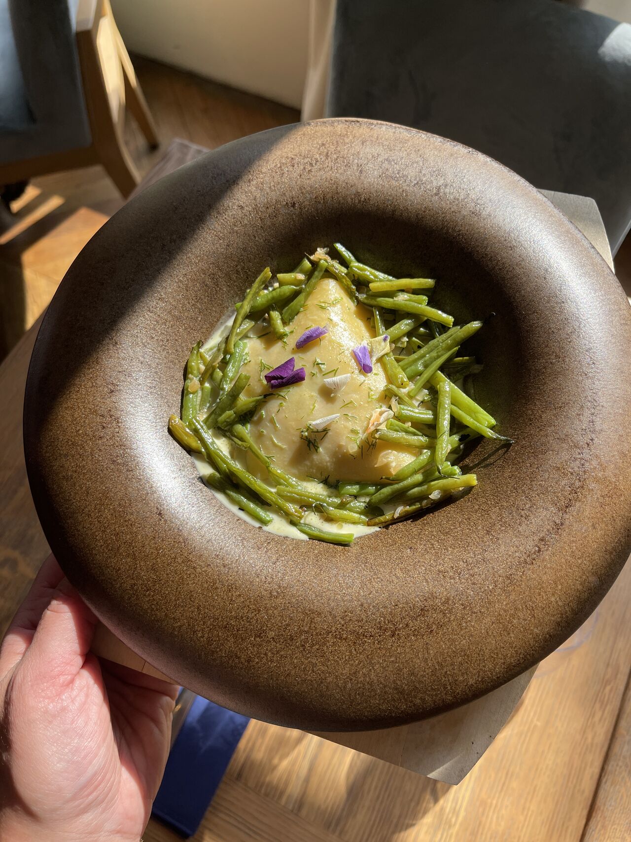 raviole aux moules , haricots verts à l'aneth