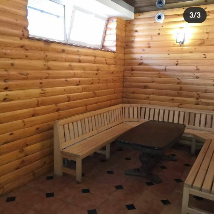 Кімната для відпочинку в сауні, тут ви зможете поласувати смаколиками з нашого кафе.