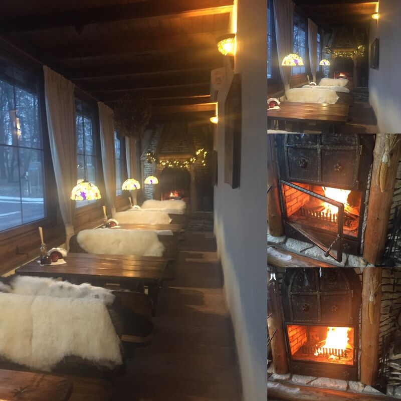 Ciepłe wnętrze przy kominku