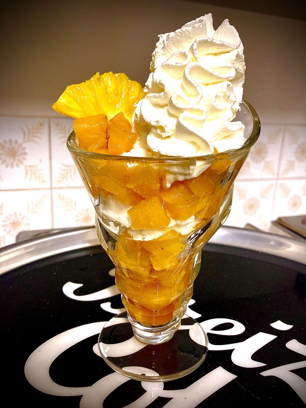 Coupe glacée à l'ananas flambé au rhum