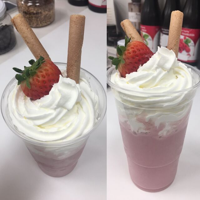 *BATIDO DE FRUTA NATURAL*
Con Fresas frescas y Topping de Nata.