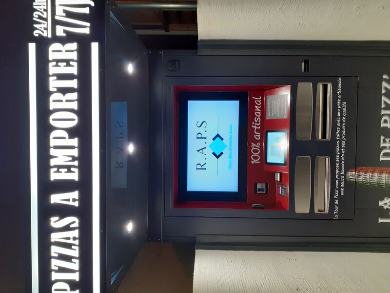 Distributeur 7/7 24/24
Romaine reine 4 fromage et une pizza de la semaine, chaude ou froide ... 