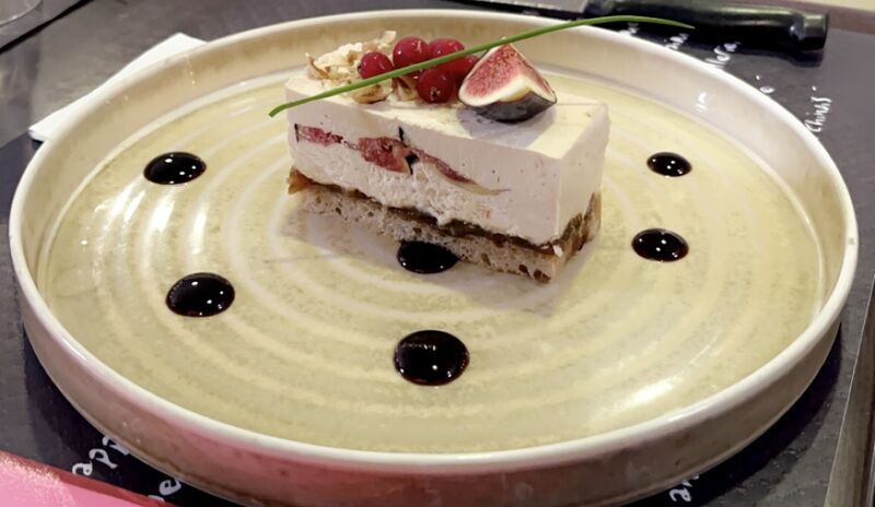 Bavarois foie gras, figues et oignons confits